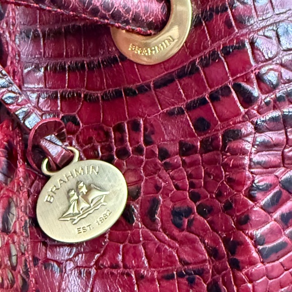 Brahmin Belinda Melbourne Red Crocodile-Embossed Women's Bag medium / large - Picture 8 of 15